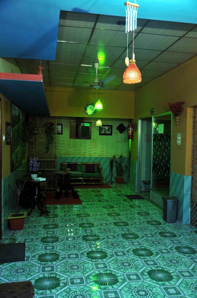 Hotel Green Leaf Guest House