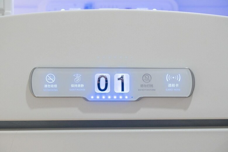 Seaview Capsule Hotel - Hostel