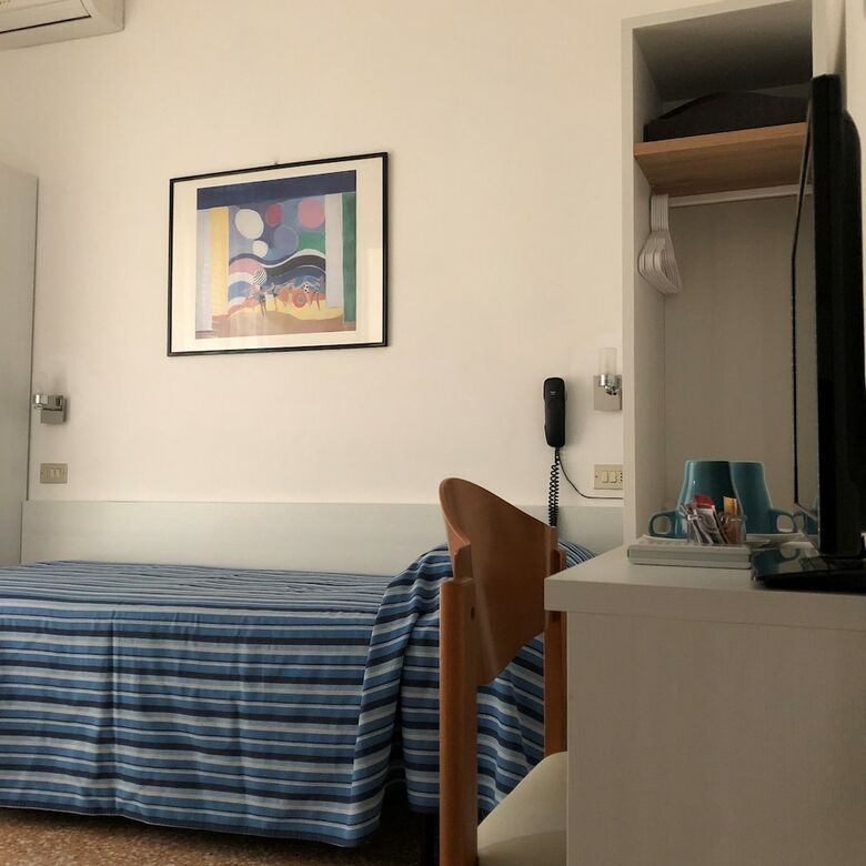 Los Angeles Hotel