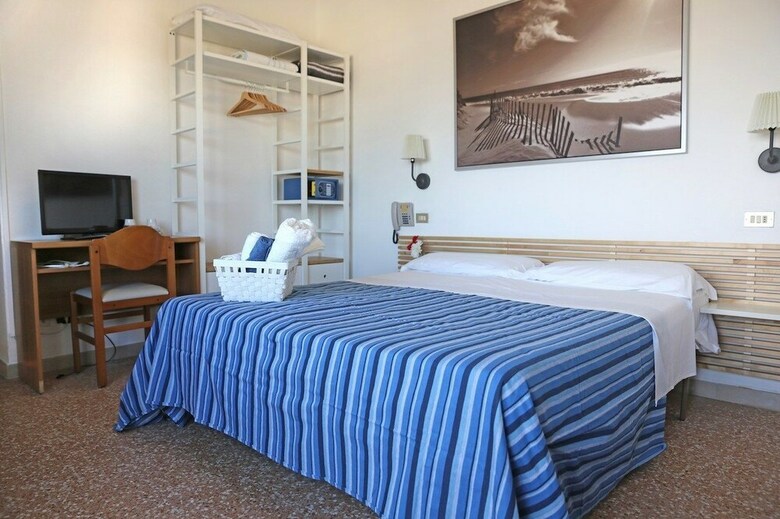 Los Angeles Hotel