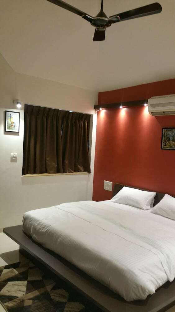 Knox Boutique Villa