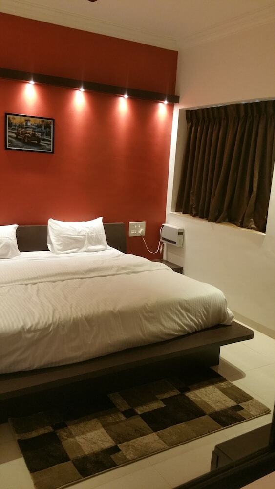 Knox Boutique Villa