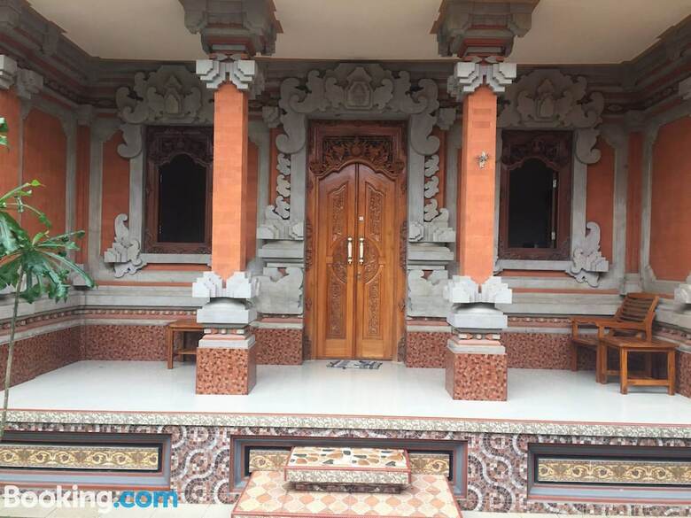 Hostal Tri Hita Karana House