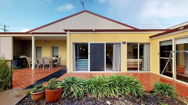 Austral Place 88 Via Merri River