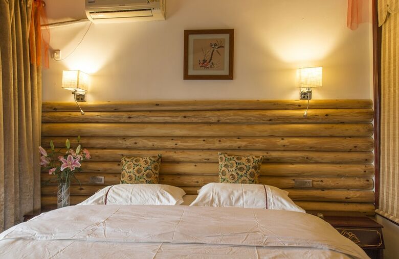 Hotel Snow Lion Riverside Resort