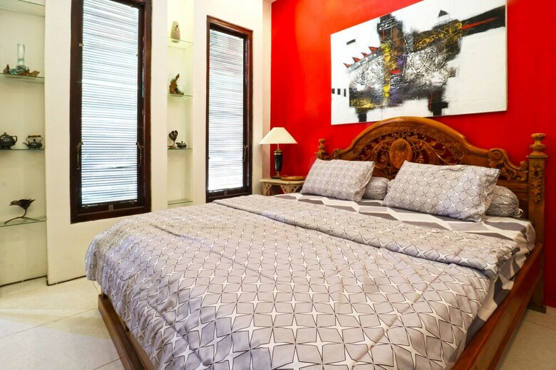 Hotel Nira Guest House