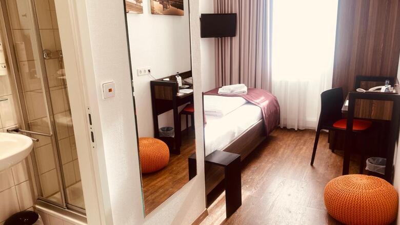 Sevendays Hotel Boardinghouse