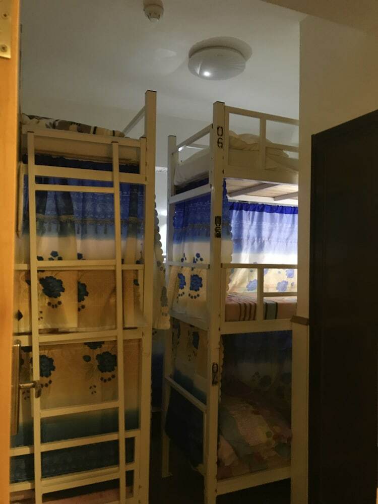 Hostal Pandora After 80s In Jordan