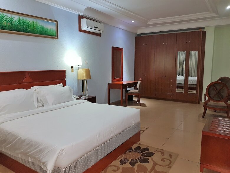 Aparthotel Serendib Hotels And Apartments