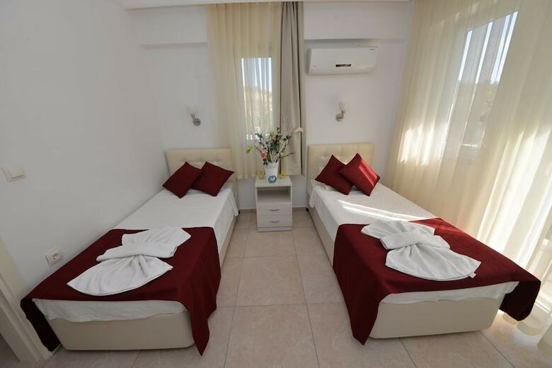 Sea Heaven Legend Apartments