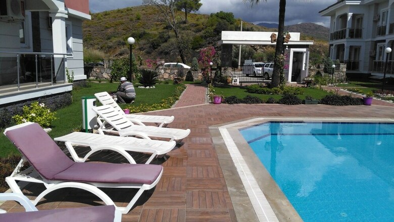 Sea Heaven Legend Apartments