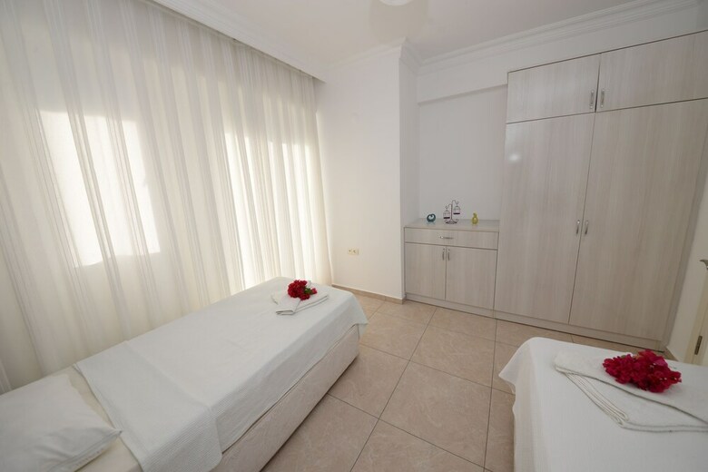 Sea Heaven Legend Apartments