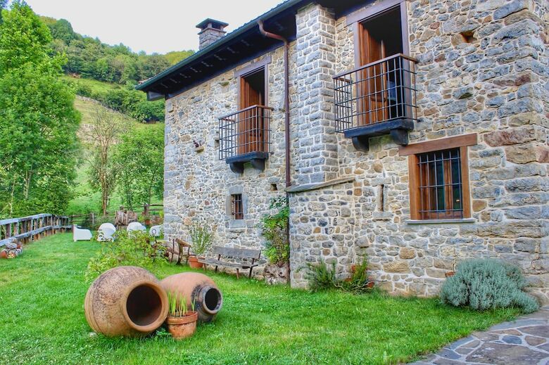 Agroturismo Casona Del Castaniu