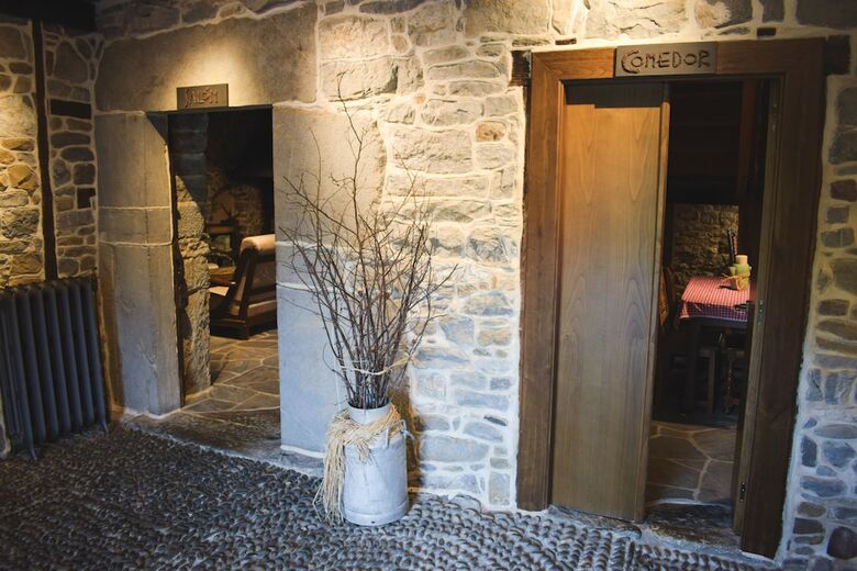 Agroturismo Casona Del Castaniu