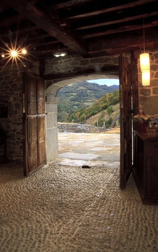 Agroturismo Casona Del Castaniu