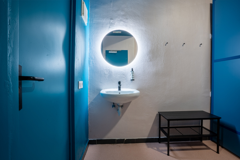 Hostal Ideal Youth Hostel