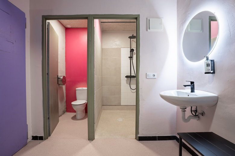 Hostal Ideal Youth Hostel