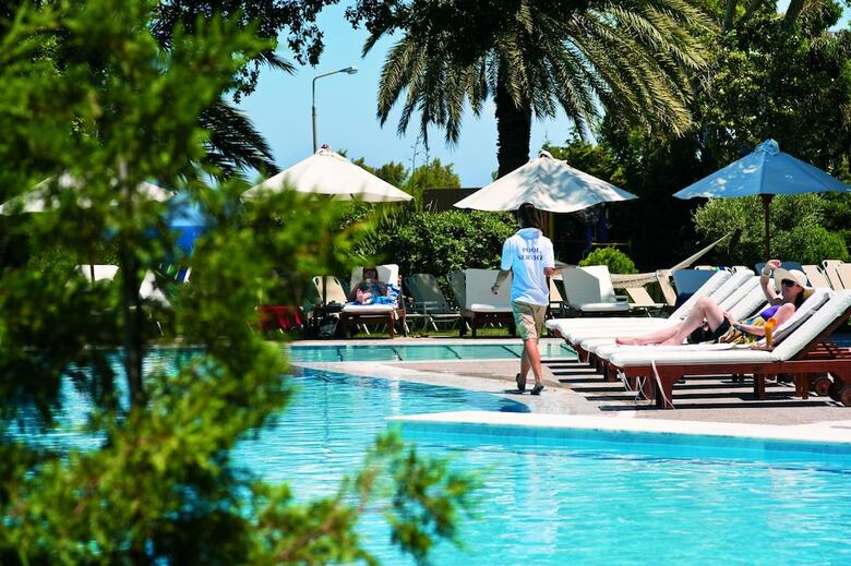 Rhodes Bay Hotel & Spa