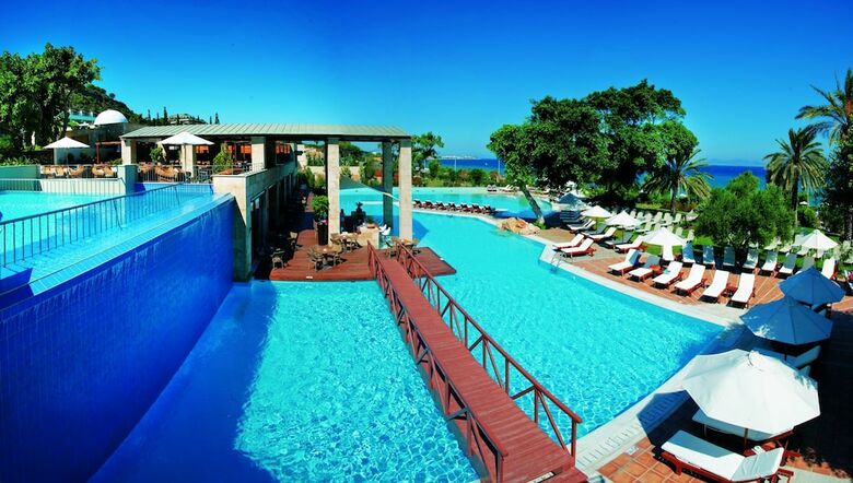 Rhodes Bay Hotel & Spa