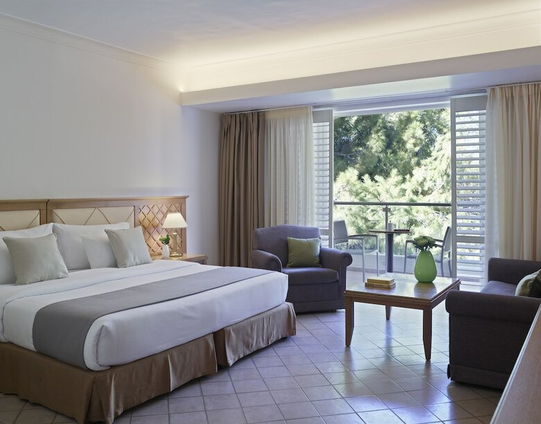 Rhodes Bay Hotel & Spa