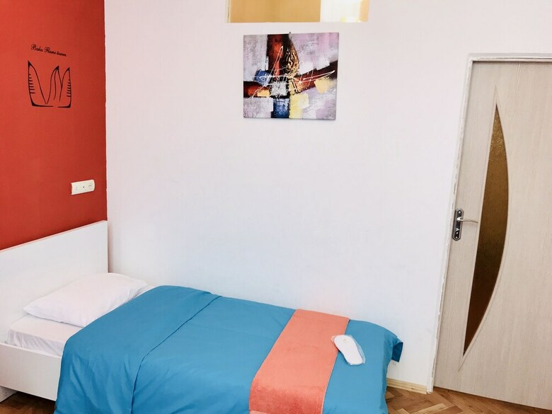 Check-in Apartment Near Fountain Square