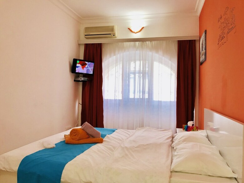 Check-in Apartment Near Fountain Square