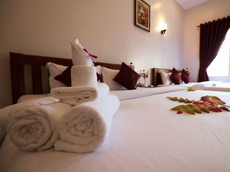 Lilly Holiday Hotel