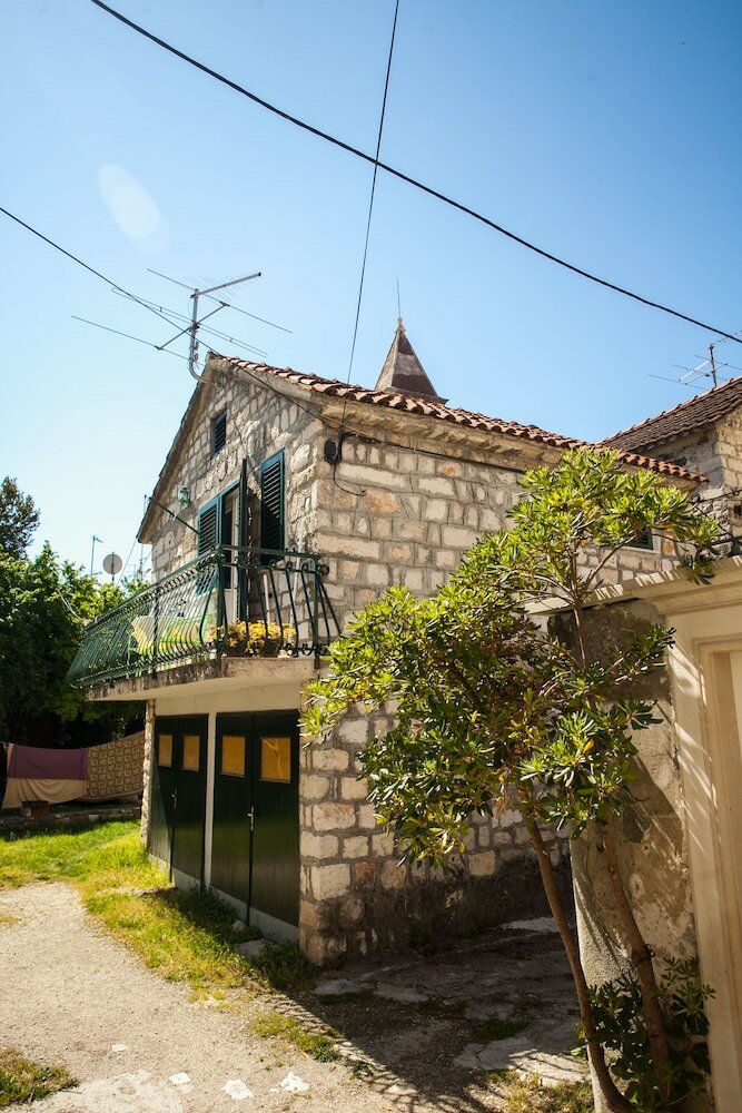 Apartamentos Guesthouse Ana