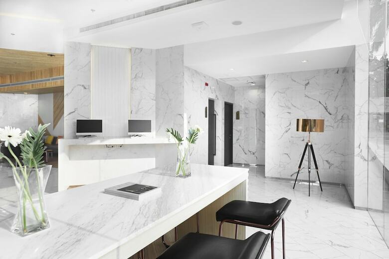 Hotel The Quarter Ari By Uhg