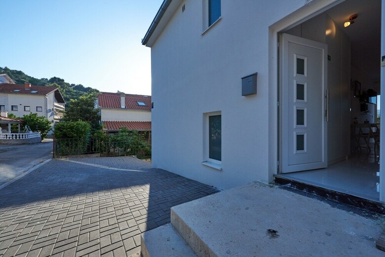 Apartmani Knezovic