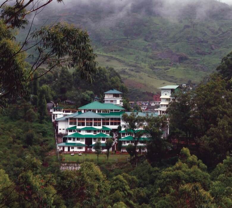 T And U Leisure Hotel