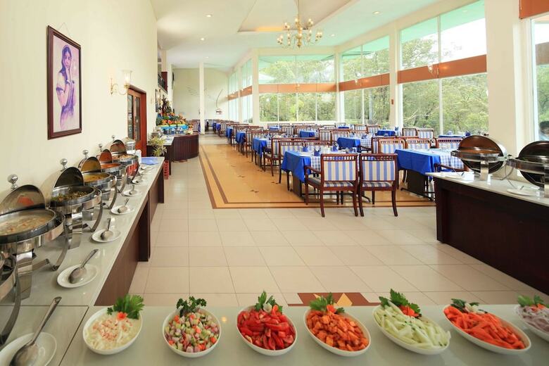 T And U Leisure Hotel