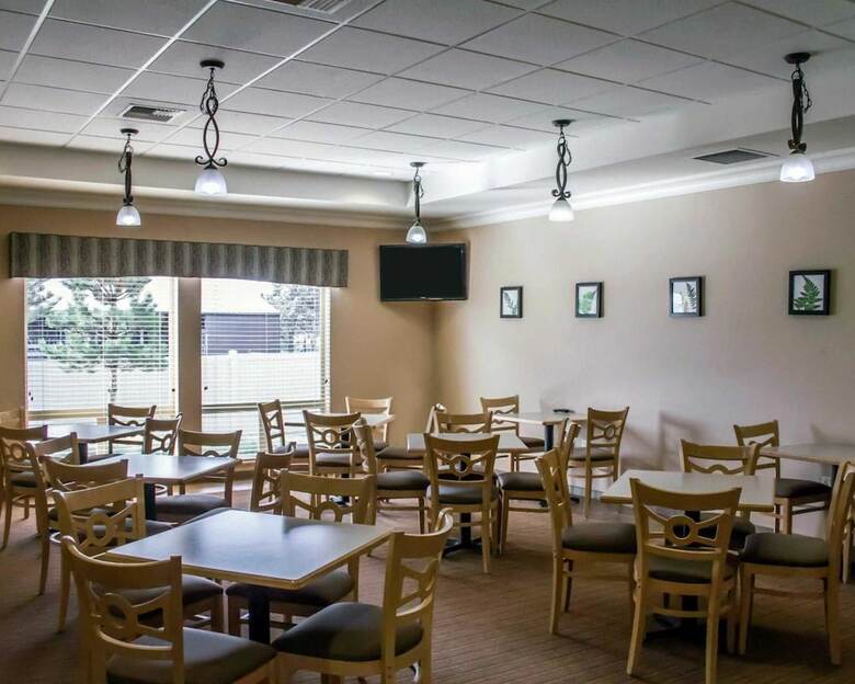 Hotel Sleep Inn & Suites