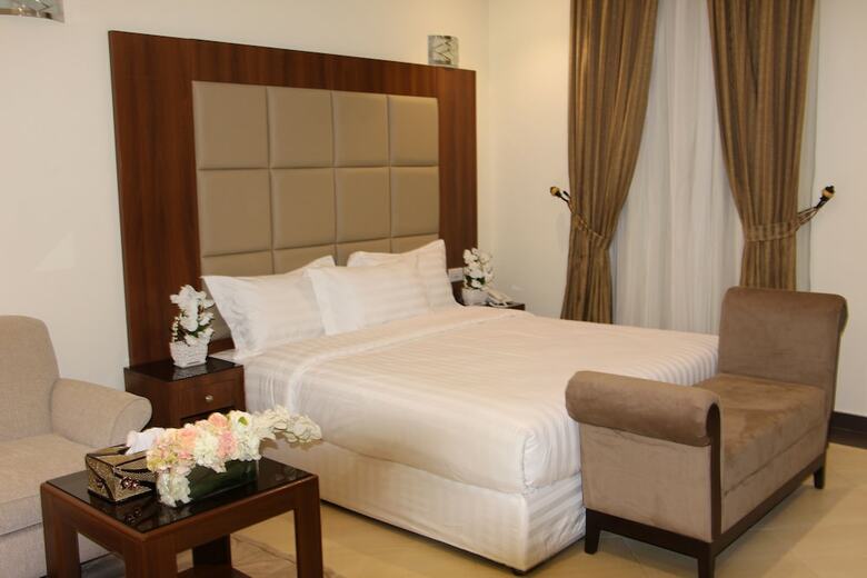 High End Gardens Aparthotel