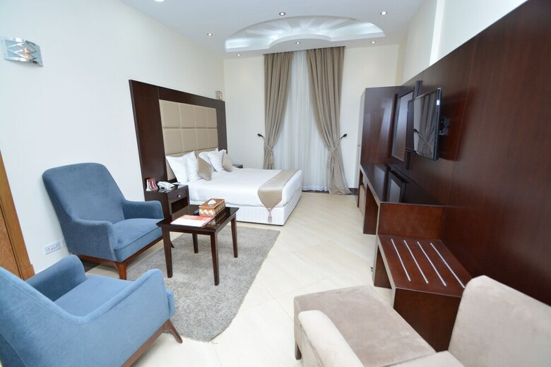 High End Gardens Aparthotel