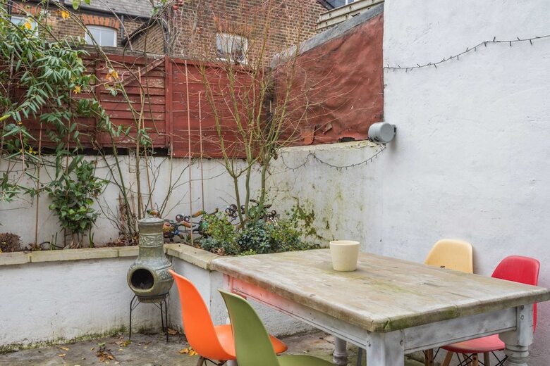 Spacious Home In Queen?s Park