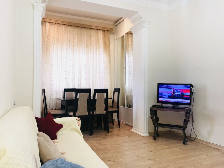 Check-in Apartment Metropark Mall