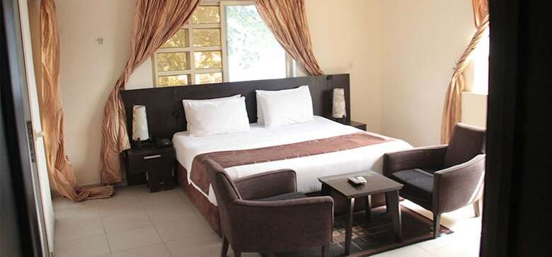 Hotel Lakeem Suites Adebola