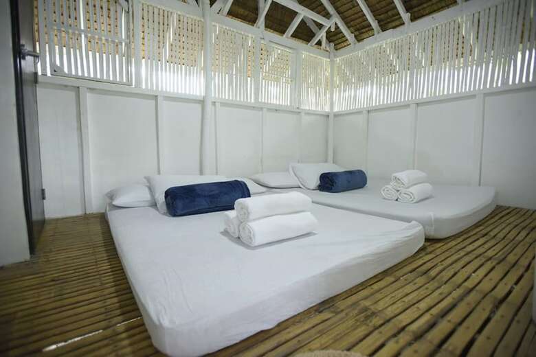 Hotel Nalu Surf Camp