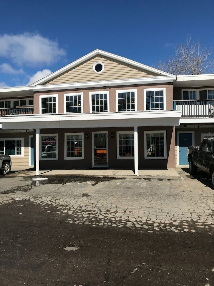 Motel Admirals Ocean Inn