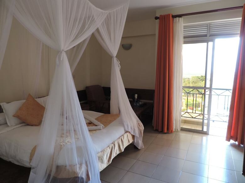 Meru Slopes Hotel