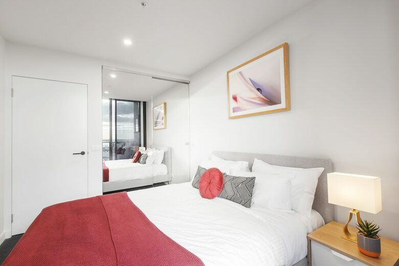 Ocean Views St Kilda Apartment By Ready Set Host
