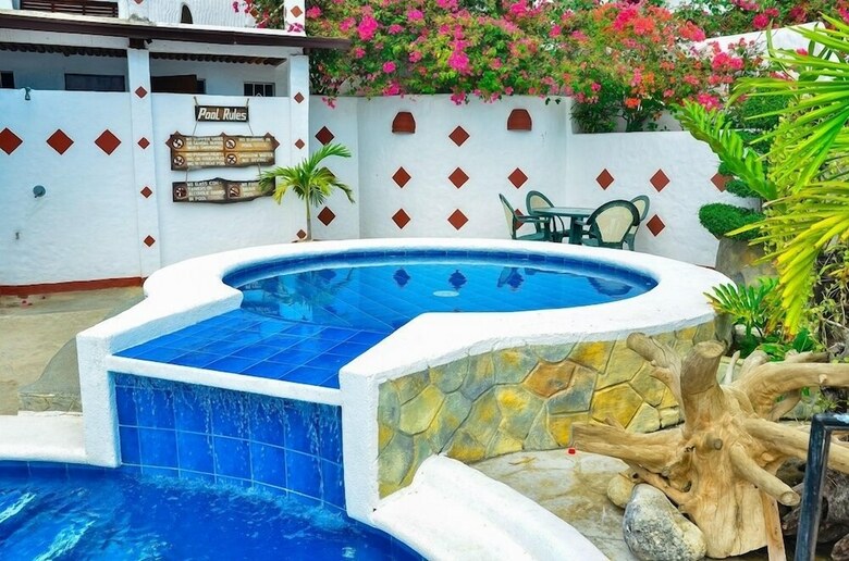 Hotel Steps Garden Resort