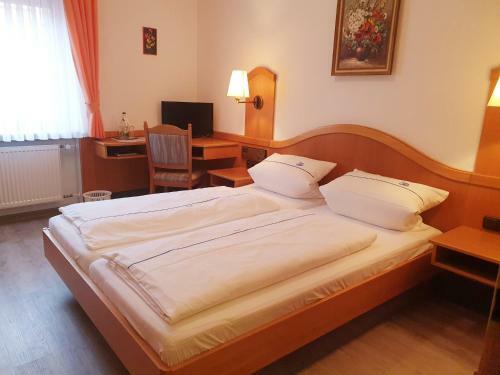 Hostal Gasthof Zum Schwan