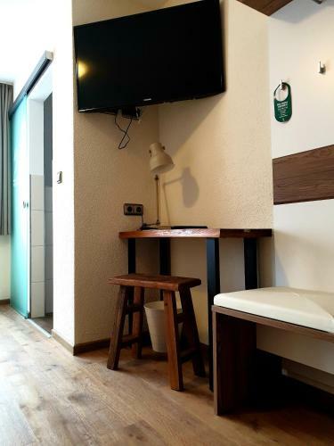 Hostal Gasthof Zum Schwan