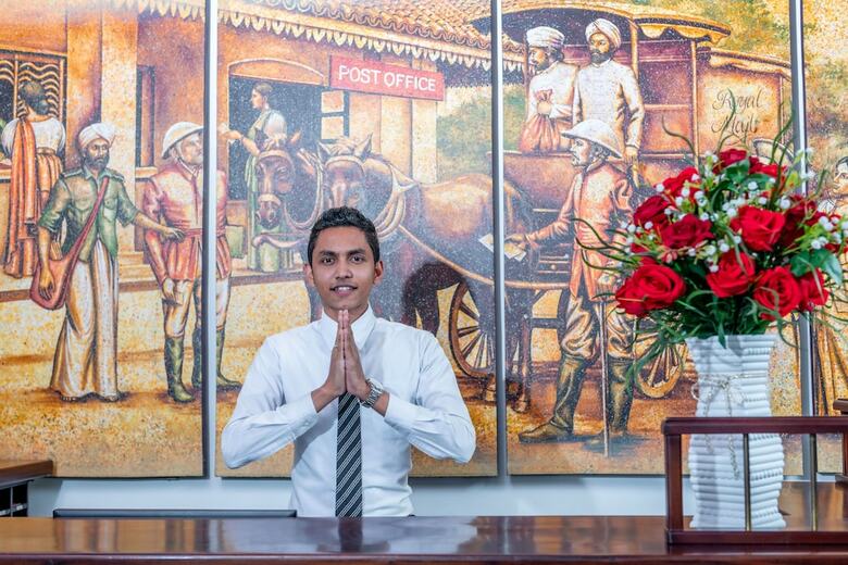 Hotel Earl's Red Colombo