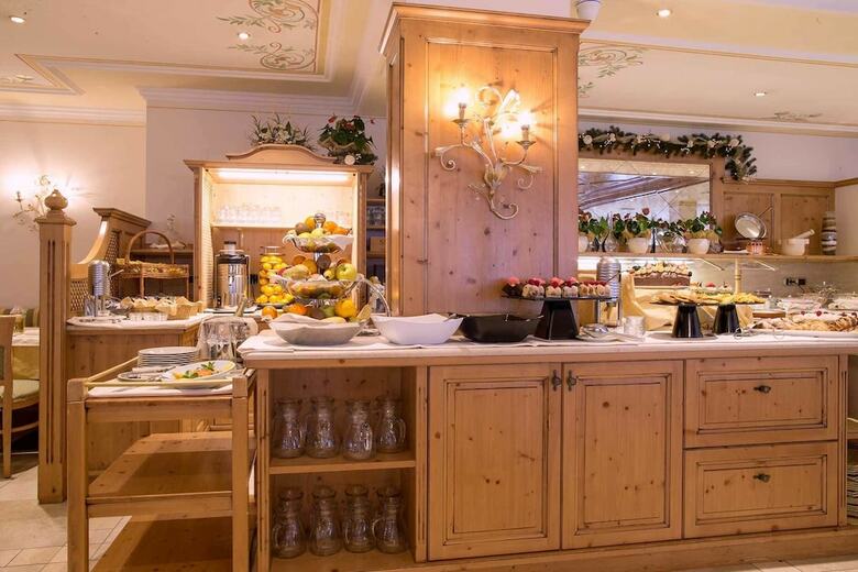 Beverly Gourmet & Spa Hotel