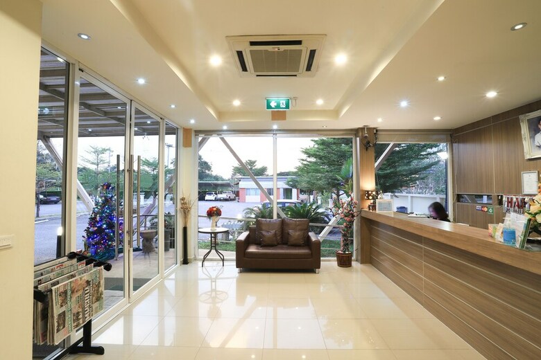 Tharakiree Place Hotel