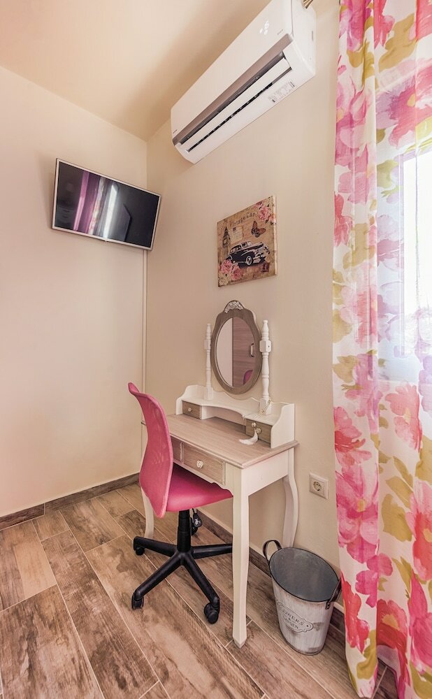 Lindos Luxury Retro Villas