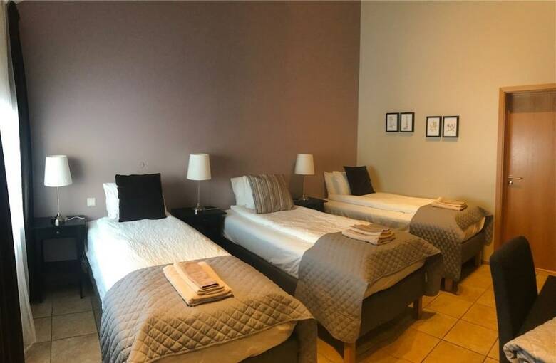 Hotel H�tel Rj�kandi